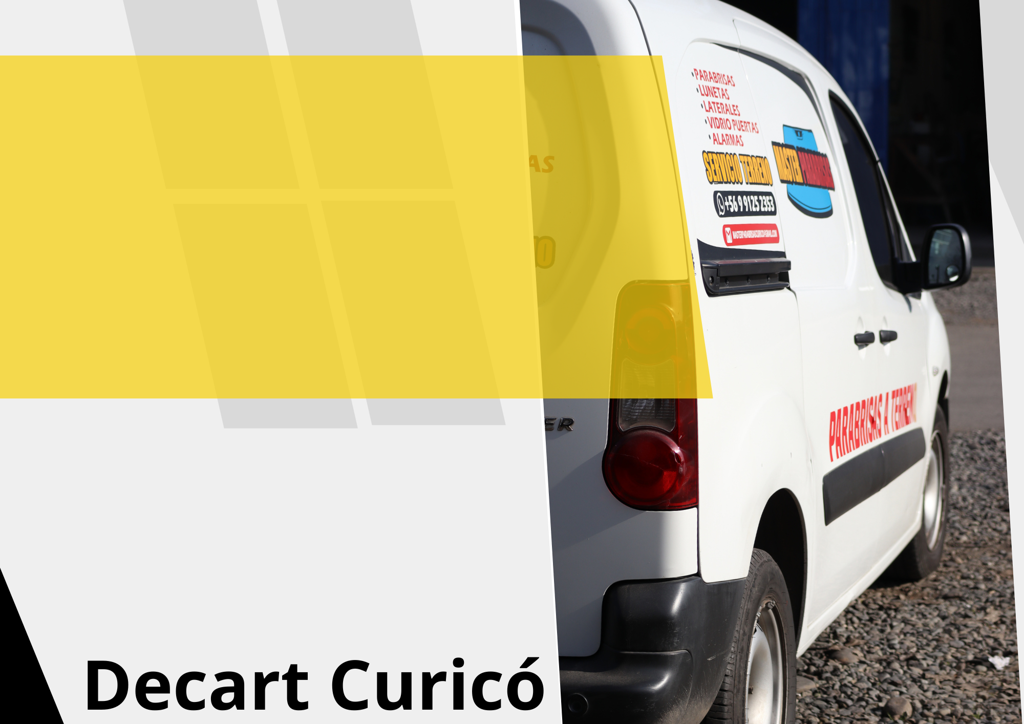 Equipo Decart trabajando en diseño y corte de vinilos